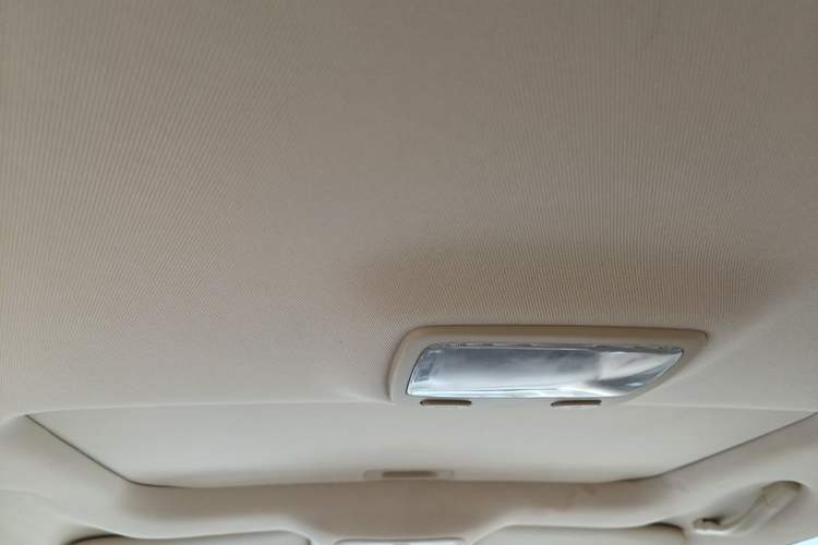 Used Hyundai Tucson 2013 2.0L Automatic Two-Wheel Drive Comfort Version Headliner