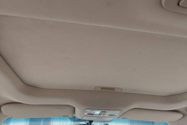 Used Hyundai Tucson 2013 2.0L Manual Two-Wheel Drive Fashion Edition Headliner
