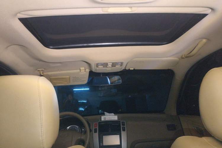 Used Hyundai Tucson 2013 2.0L Automatic Two-Wheel Drive Comfort Version Headliner