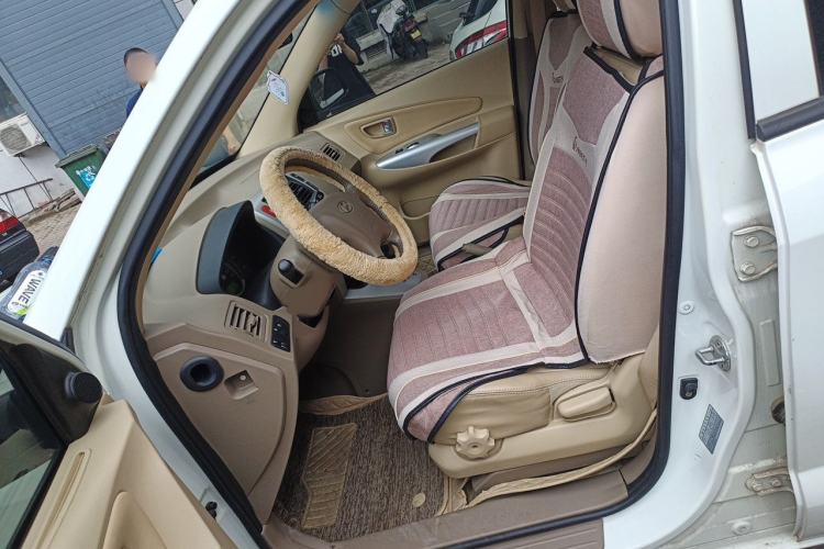 Used Hyundai Tucson 2013 2.0L Automatic Two-Wheel Drive Comfort Version Left Front Seat