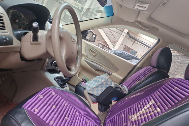 Used Hyundai Tucson 2013 2.0L Manual Two-Wheel Drive Fashion Edition Left Front Seat