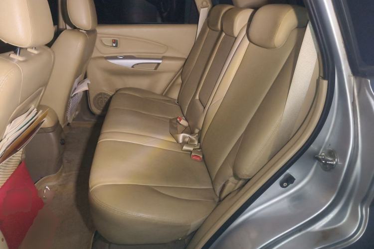 Used Hyundai Tucson 2013 2.0L Automatic Two-Wheel Drive Comfort Version Left Rear Seat