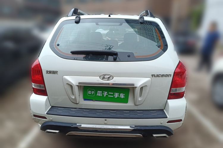 Used Hyundai Tucson 2013 2.0L Automatic Two-Wheel Drive Comfort Version Rear
