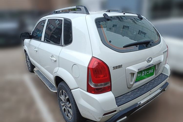 Used Hyundai Tucson 2013 2.0L Automatic Two-Wheel Drive Comfort Version Rear Left 45 Deg