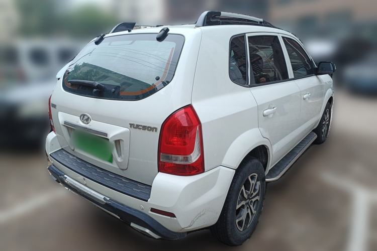 Used Hyundai Tucson 2013 2.0L Automatic Two-Wheel Drive Comfort Version Rear Right 45 Deg