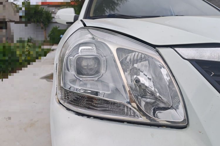 Used Hyundai Tucson 2013 2.0L Manual Two-Wheel Drive Fashion Edition Right Front Headlight