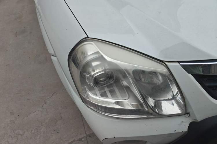 Used Hyundai Tucson 2013 2.0L Manual Two-Wheel Drive Fashion Edition Right Front Headlight