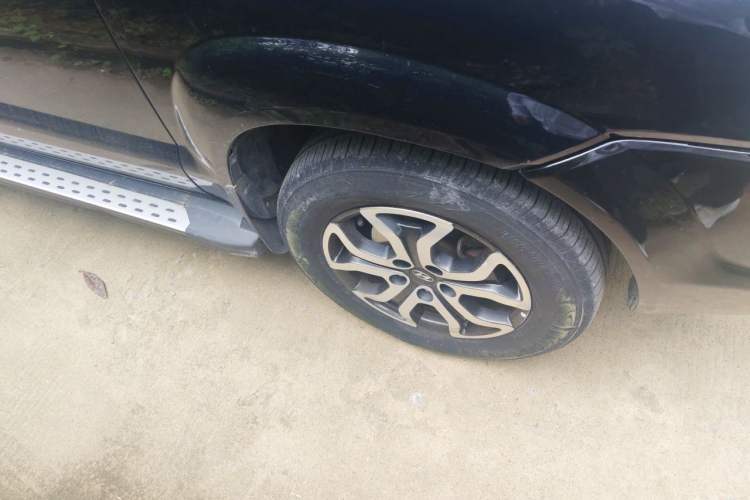 Used Hyundai Tucson 2013 2.0L Manual Two-Wheel Drive Fashion Edition Right Front Wheel Hub