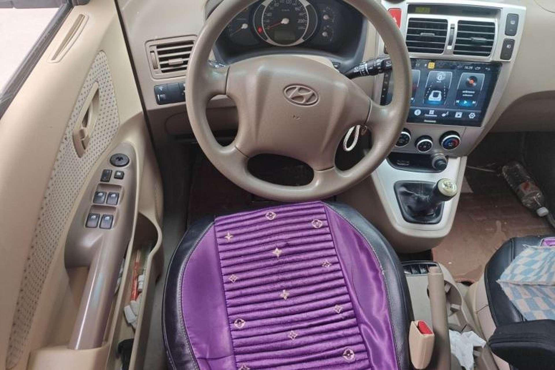 Used Hyundai Tucson 2013 2.0L Manual Two-Wheel Drive Fashion Edition Steering Wheel