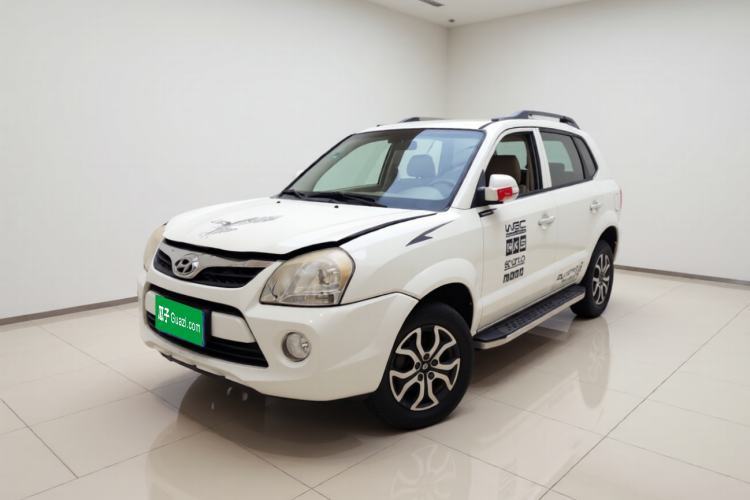 Ojetý Hyundai Tucson 2013 2.0L Manual Two-Wheel Drive Fashion Edition Guazi used car, China used car export, Used car for sale, Used  cars, Cheapest cars for sale