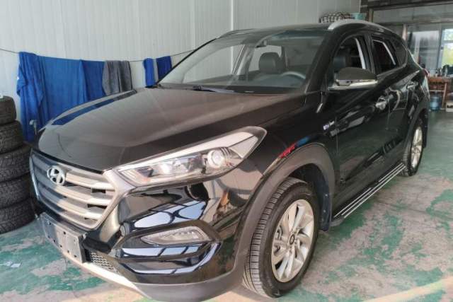 Ojetý Hyundai Tucson 2015 1.6T Dual-Clutch Two-Wheel-Drive Smart Model