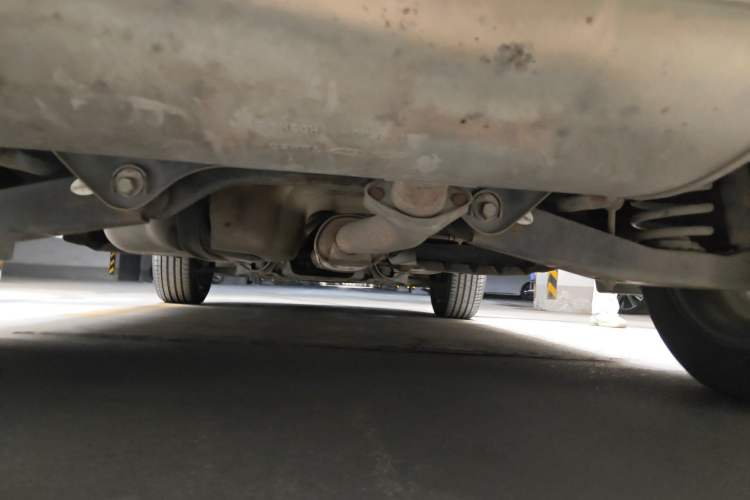 Used Hyundai Tucson 2015 1.6T Dual-Clutch Two-Wheel-Drive Leading Model Chassis Rear
