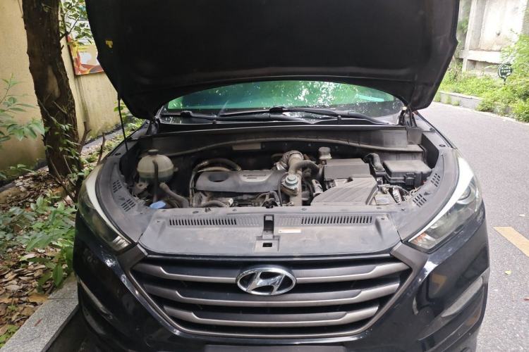 Used Hyundai Tucson 2015 1.6T Dual-Clutch Two-Wheel-Drive Smart Model Engine Bay