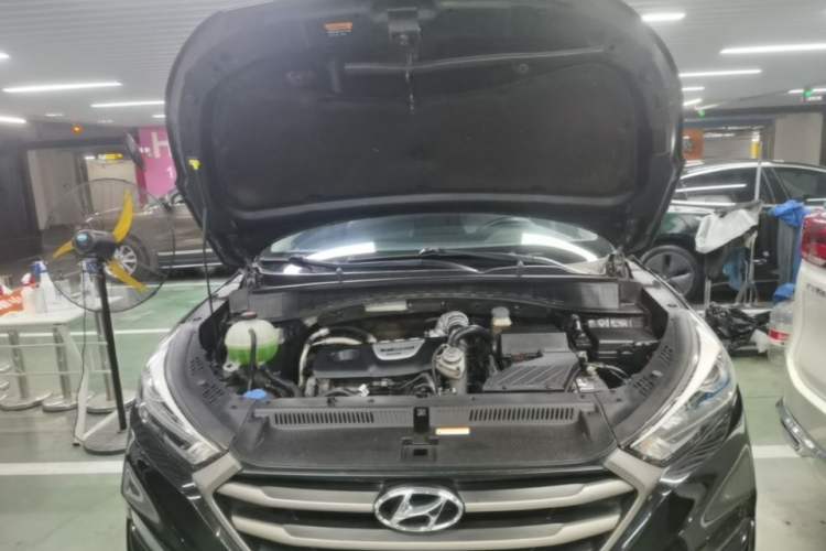 Used Hyundai Tucson 2015 1.6T Dual-Clutch Two-Wheel-Drive Smart Model Engine Bay