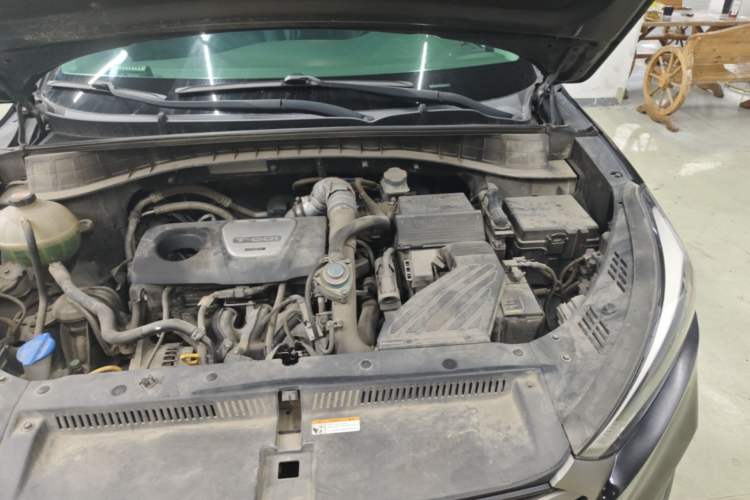 Used Hyundai Tucson 2015 1.6T Dual-Clutch Two-Wheel-Drive Smart Model Engine Bay Left