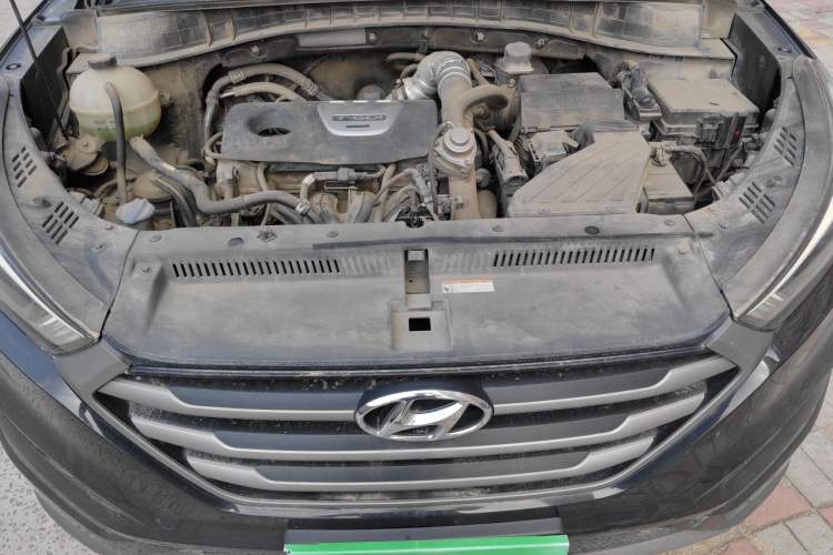 Used Hyundai Tucson 2015 1.6T Dual-Clutch Two-Wheel-Drive Smart Model Engine Bay