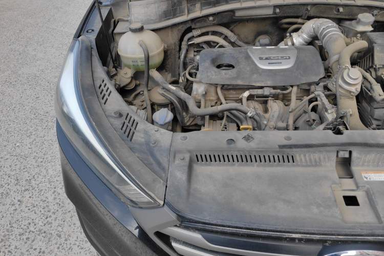 Used Hyundai Tucson 2015 1.6T Dual-Clutch Two-Wheel-Drive Smart Model Engine Bay Right