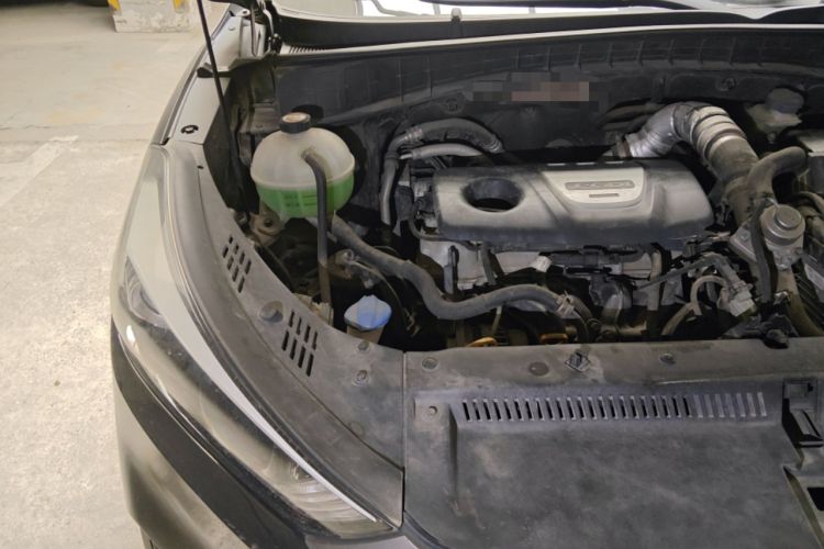 Used Hyundai Tucson 2015 1.6T Dual-Clutch Two-Wheel-Drive Leading Model Engine Bay Right