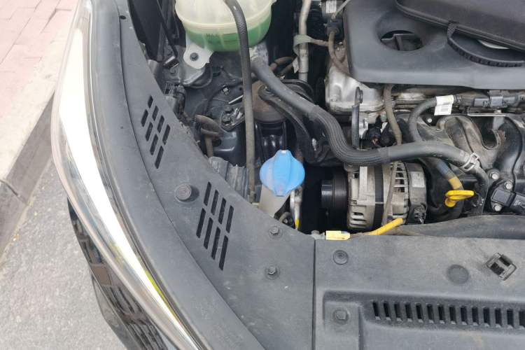 Used Hyundai Tucson 2015 1.6T Dual-Clutch Two-Wheel-Drive Smart Model Engine Bay Right