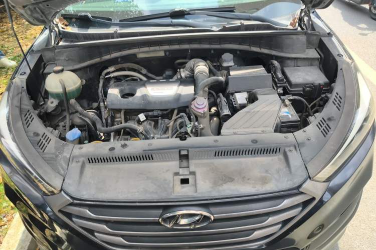 Used Hyundai Tucson 2015 1.6T Dual-Clutch Two-Wheel-Drive Smart Model Engine Bay