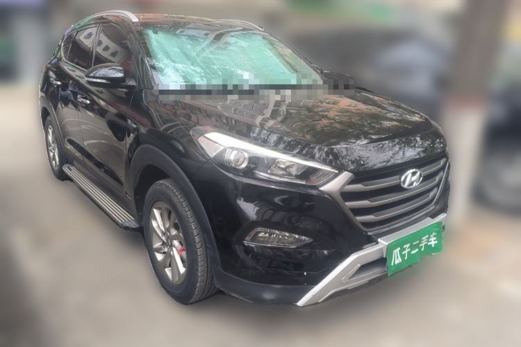 Used Hyundai Tucson 2015 1.6T Dual-Clutch Two-Wheel-Drive Smart Model Front Right 45 Deg