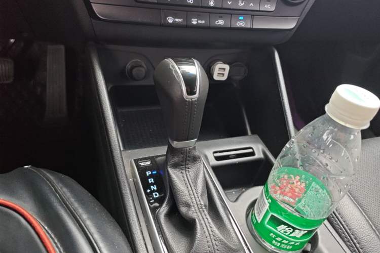Used Hyundai Tucson 2015 1.6T Dual-Clutch Two-Wheel-Drive Leading Model Gear Lever