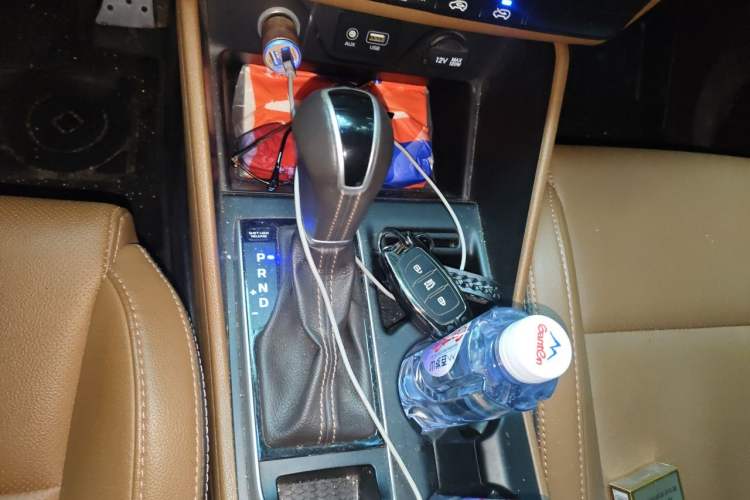 Used Hyundai Tucson 2015 1.6T Dual-Clutch Two-Wheel-Drive Smart Model Gear Lever