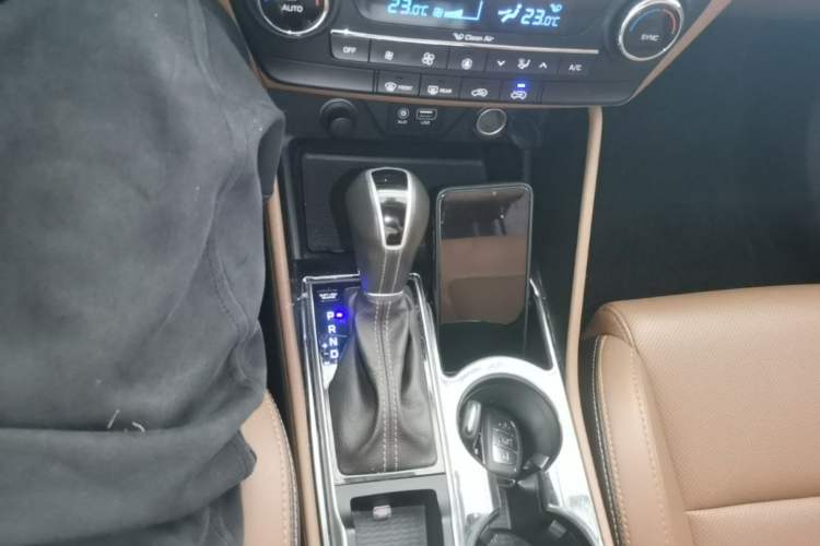 Used Hyundai Tucson 2015 1.6T Dual-Clutch Two-Wheel-Drive Smart Model Gear Lever