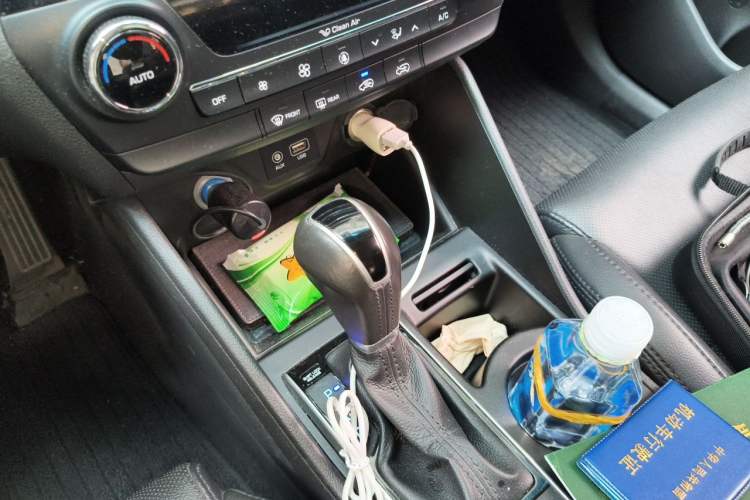 Used Hyundai Tucson 2015 1.6T Dual-Clutch Two-Wheel-Drive Smart Model Gear Lever