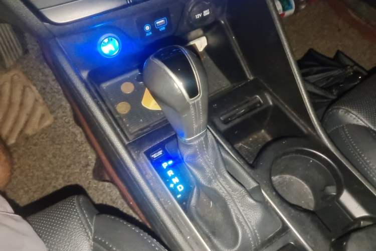 Used Hyundai Tucson 2015 1.6T Dual-Clutch Two-Wheel-Drive Smart Model Gear Lever