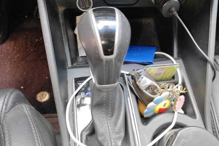Used Hyundai Tucson 2015 1.6T Dual-Clutch Two-Wheel-Drive Smart Model Gear Lever