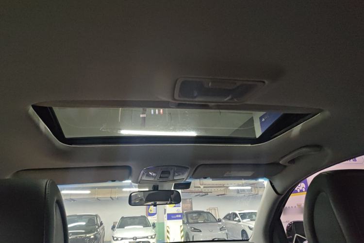 Used Hyundai Tucson 2015 1.6T Dual-Clutch Two-Wheel-Drive Smart Model Headliner