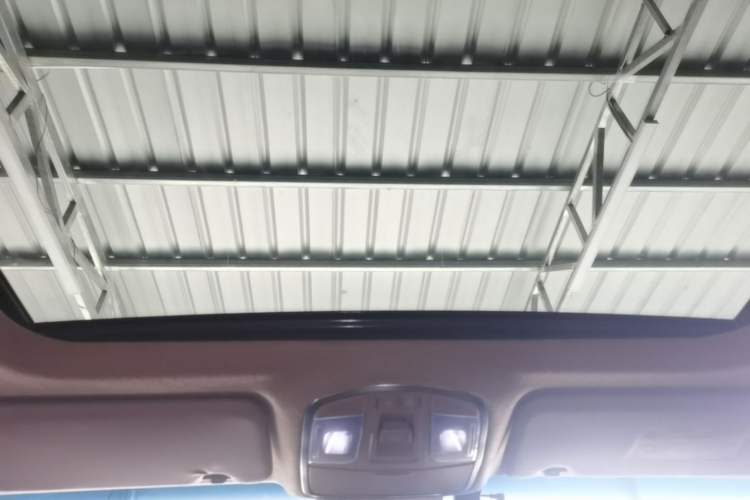 Used Hyundai Tucson 2015 1.6T Dual-Clutch Two-Wheel-Drive Smart Model Headliner