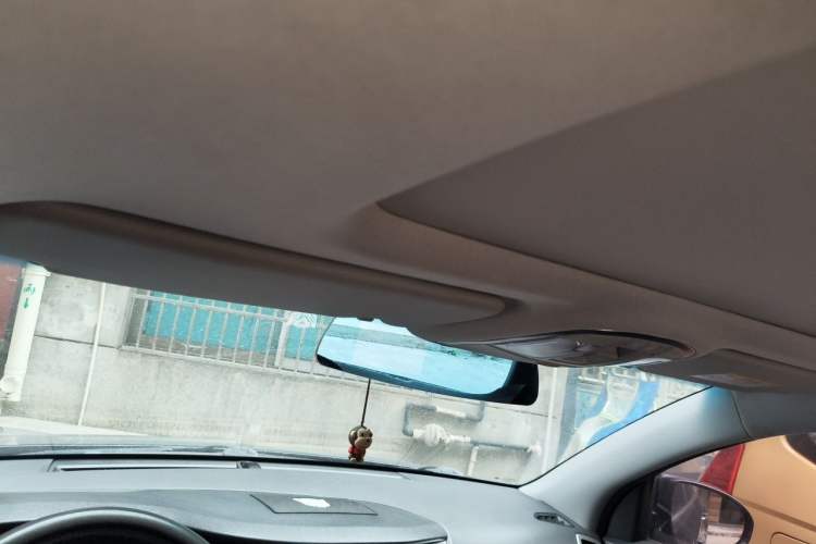 Used Hyundai Tucson 2015 1.6T Dual-Clutch Two-Wheel-Drive Smart Model Headliner