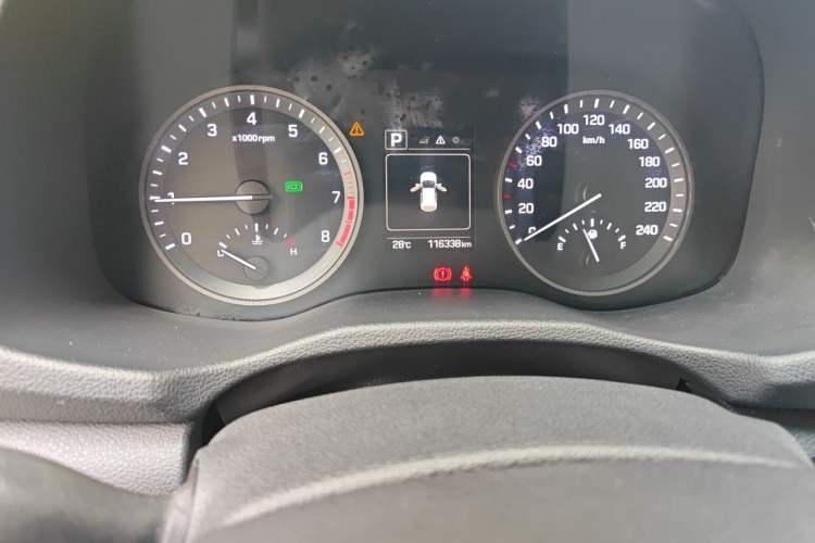 Used Hyundai Tucson 2015 1.6T Dual-Clutch Two-Wheel-Drive Smart Model Instrument Cluster