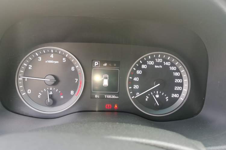 Used Hyundai Tucson 2015 1.6T Dual-Clutch Two-Wheel-Drive Smart Model Instrument Cluster