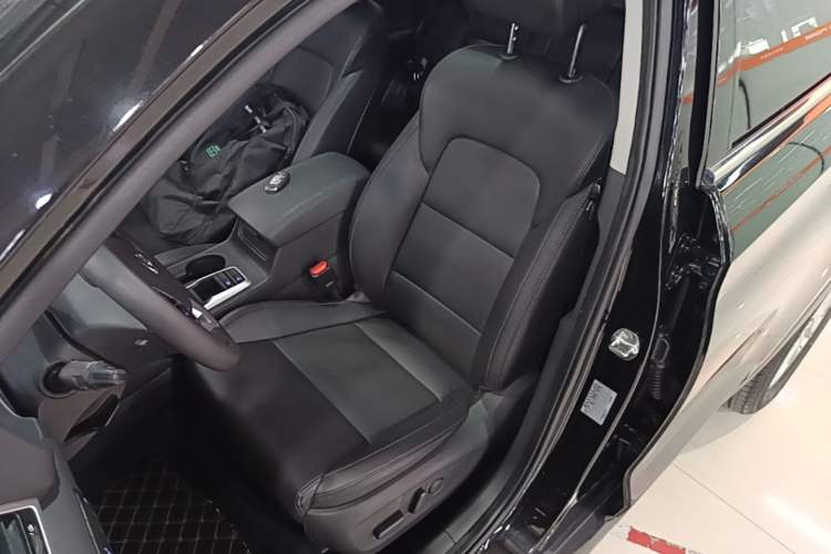 Used Hyundai Tucson 2015 1.6T Dual-Clutch Two-Wheel-Drive Smart Model Left Front Seat