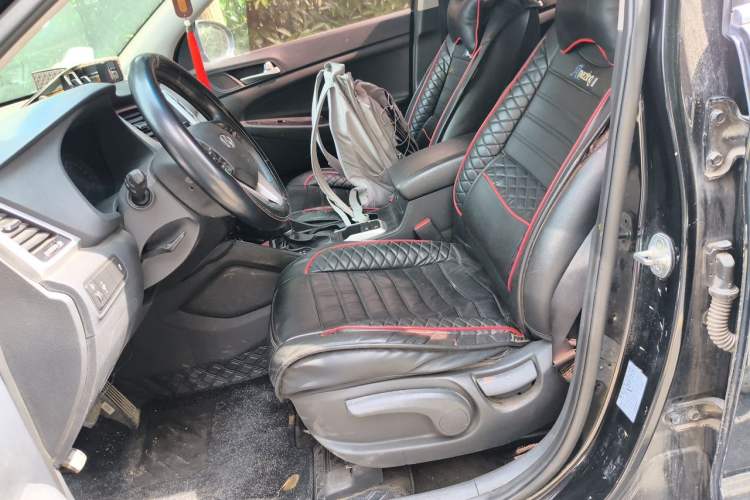 Used Hyundai Tucson 2015 1.6T Dual-Clutch Two-Wheel-Drive Smart Model Left Front Seat