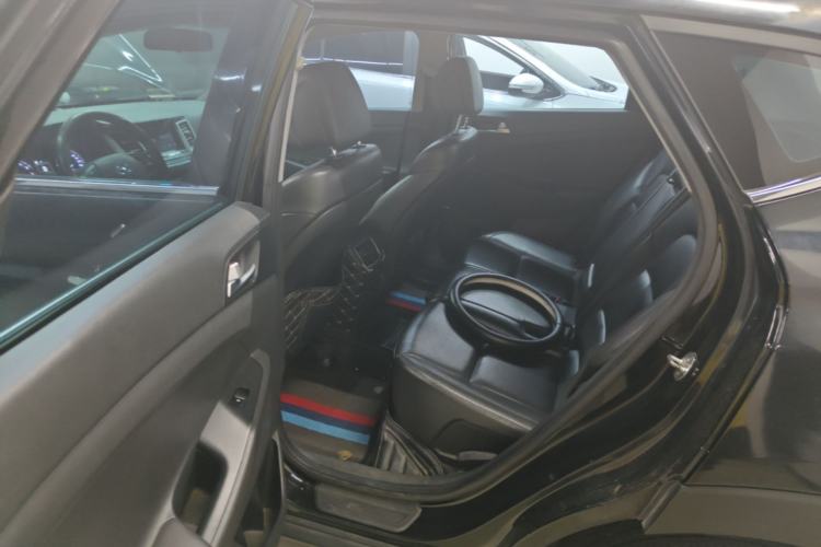 Used Hyundai Tucson 2015 1.6T Dual-Clutch Two-Wheel-Drive Smart Model Left Rear Seat