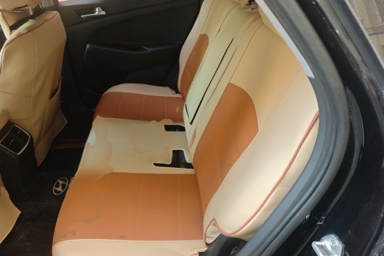 Used Hyundai Tucson 2015 1.6T Dual-Clutch Two-Wheel-Drive Smart Model Left Rear Seat