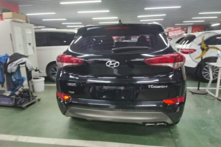 Used Hyundai Tucson 2015 1.6T Dual-Clutch Two-Wheel-Drive Smart Model Rear