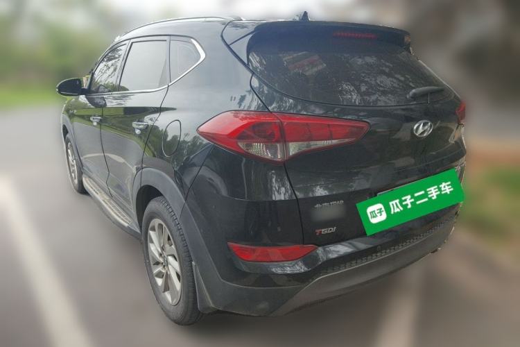 Used Hyundai Tucson 2015 1.6T Dual-Clutch Two-Wheel-Drive Smart Model Rear Left 45 Deg