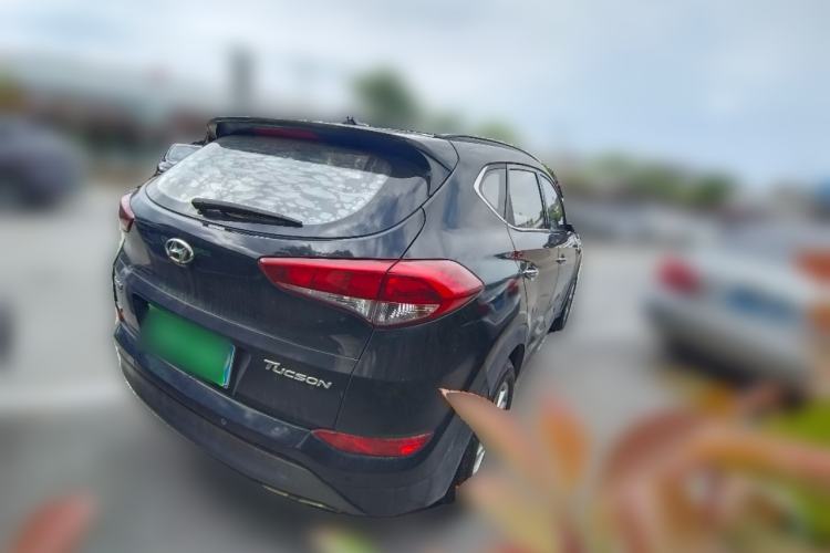 Used Hyundai Tucson 2015 1.6T Dual-Clutch Two-Wheel-Drive Smart Model Rear Right 45 Deg