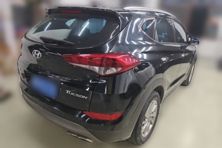 Used Hyundai Tucson 2015 1.6T Dual-Clutch Two-Wheel-Drive Smart Model Rear Right 45 Deg
