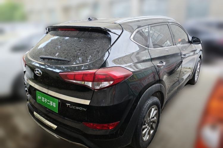 Used Hyundai Tucson 2015 1.6T Dual-Clutch Two-Wheel-Drive Smart Model Rear Right 45 Deg