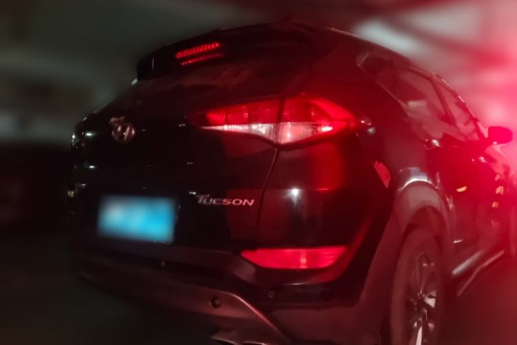 Used Hyundai Tucson 2015 1.6T Dual-Clutch Two-Wheel-Drive Smart Model Rear Right 45 Deg