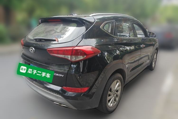 Used Hyundai Tucson 2015 1.6T Dual-Clutch Two-Wheel-Drive Smart Model Rear Right 45 Deg