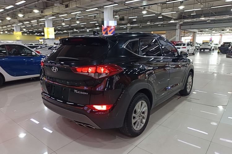 Used Hyundai Tucson 2015 1.6T Dual-Clutch Two-Wheel-Drive Smart Model Rear Right 45 Deg