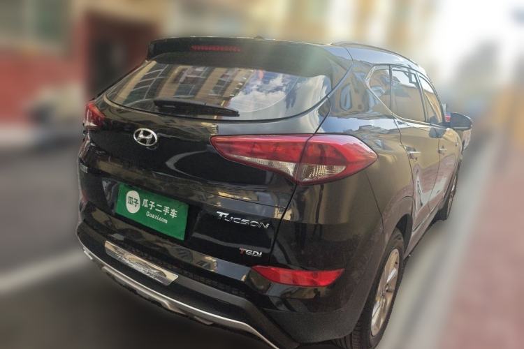 Used Hyundai Tucson 2015 1.6T Dual-Clutch Two-Wheel-Drive Smart Model Rear Right 45 Deg