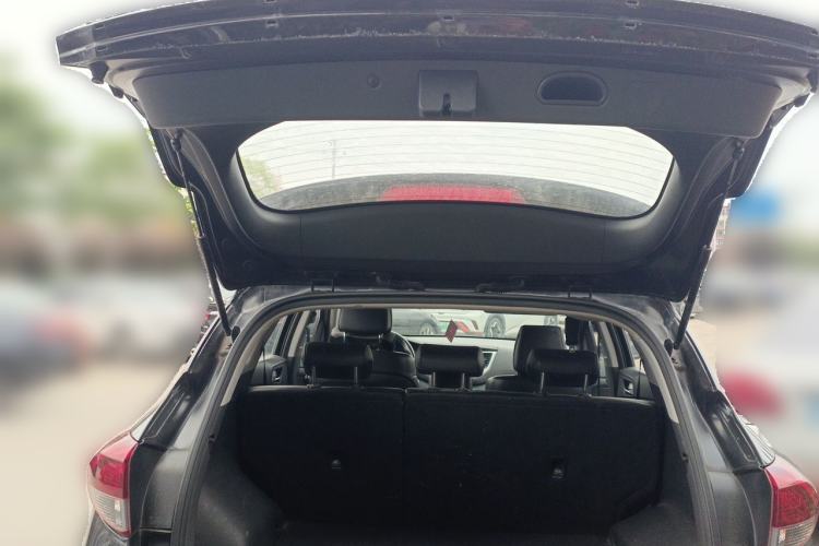 Used Hyundai Tucson 2015 1.6T Dual-Clutch Two-Wheel-Drive Smart Model Trunk